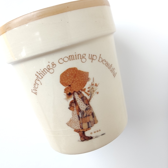 Small Holly Hobbie flower pot | vintage 1970s | Everything's Coming up Beautiful - Picture 7 of 8